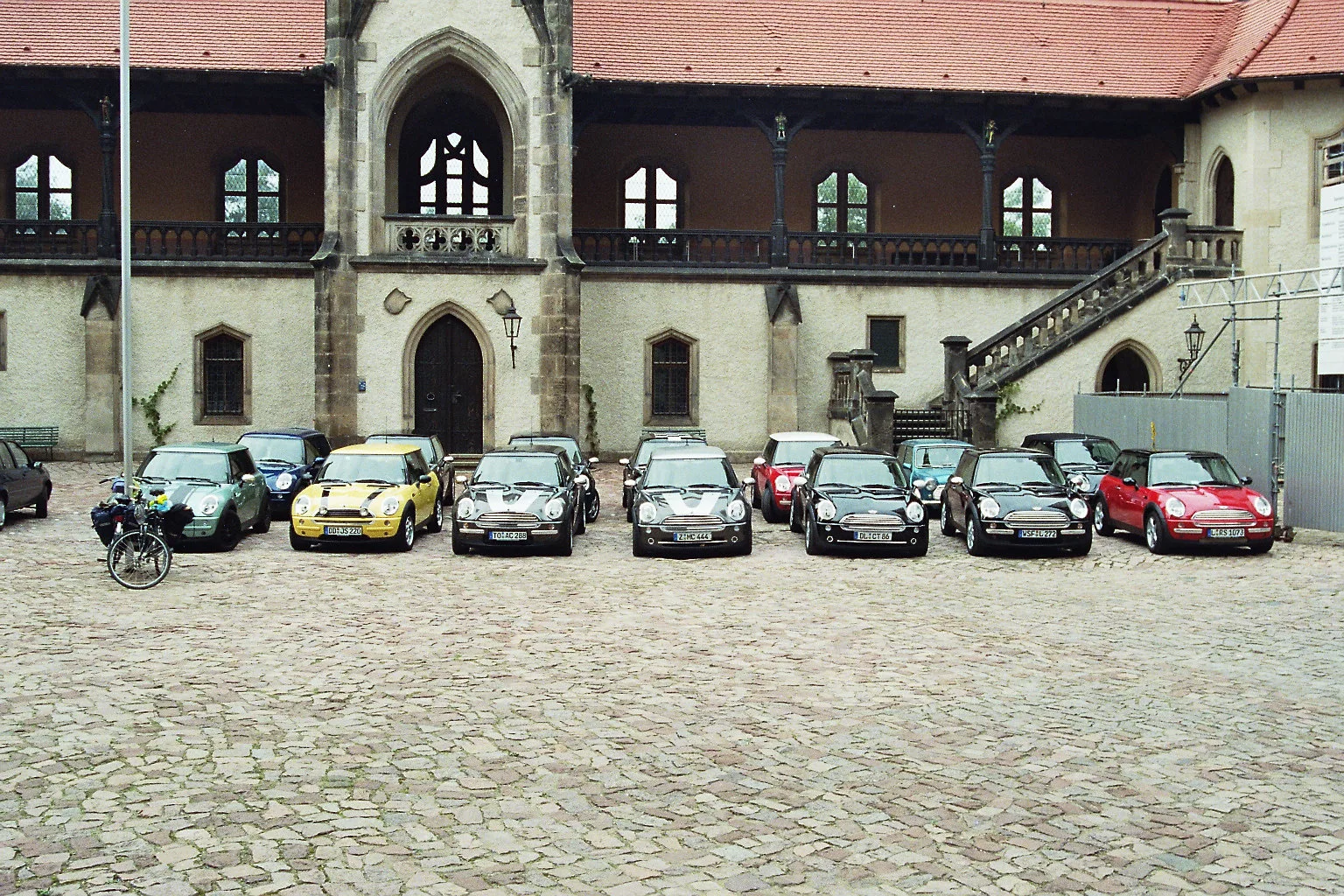 MINI Shootings
